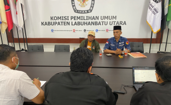 Bawaslu Labura melakukan koordinasi dengan KPU Labura terkait Pemutakhiran Data Pemilih Berkelanjutan (PDPB) Triwulan I Tahun 2026 sebagai upaya memastikan akurasi dan kemutakhiran data pemilih.