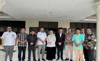 Foto Bersama Bawaslu Labura, KPU Labura dengan Cabdis Pendidikan