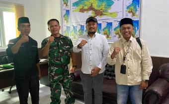 Koordinator Divisi HP2H Bawaslu Kabupaten Labuhanbatu Utara, Supriadi, melakukan pengawasan terhadap pelaksanaan Pencocokan dan Penelitian (Coklit) Data Pemilih Triwulan III Tahun 2026 oleh KPU Kabupaten Labuhanbatu Utara di Kodim 0209/Labuhanbatu.